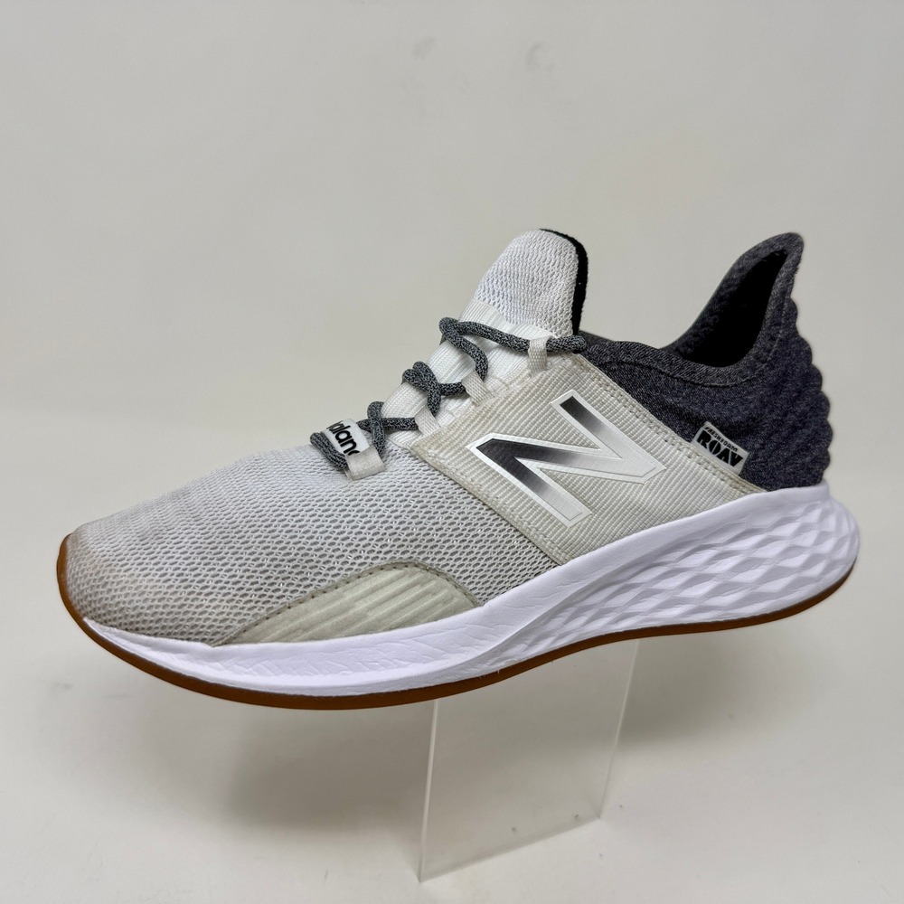 New Balance Fresh Foam ROAV Womens 7.5 Grey White Running Shoes WROAVTW